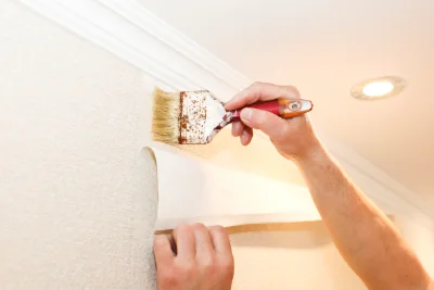 Pose de papier peint à Trois-Fonds — revêtements muraux et toiles de verre